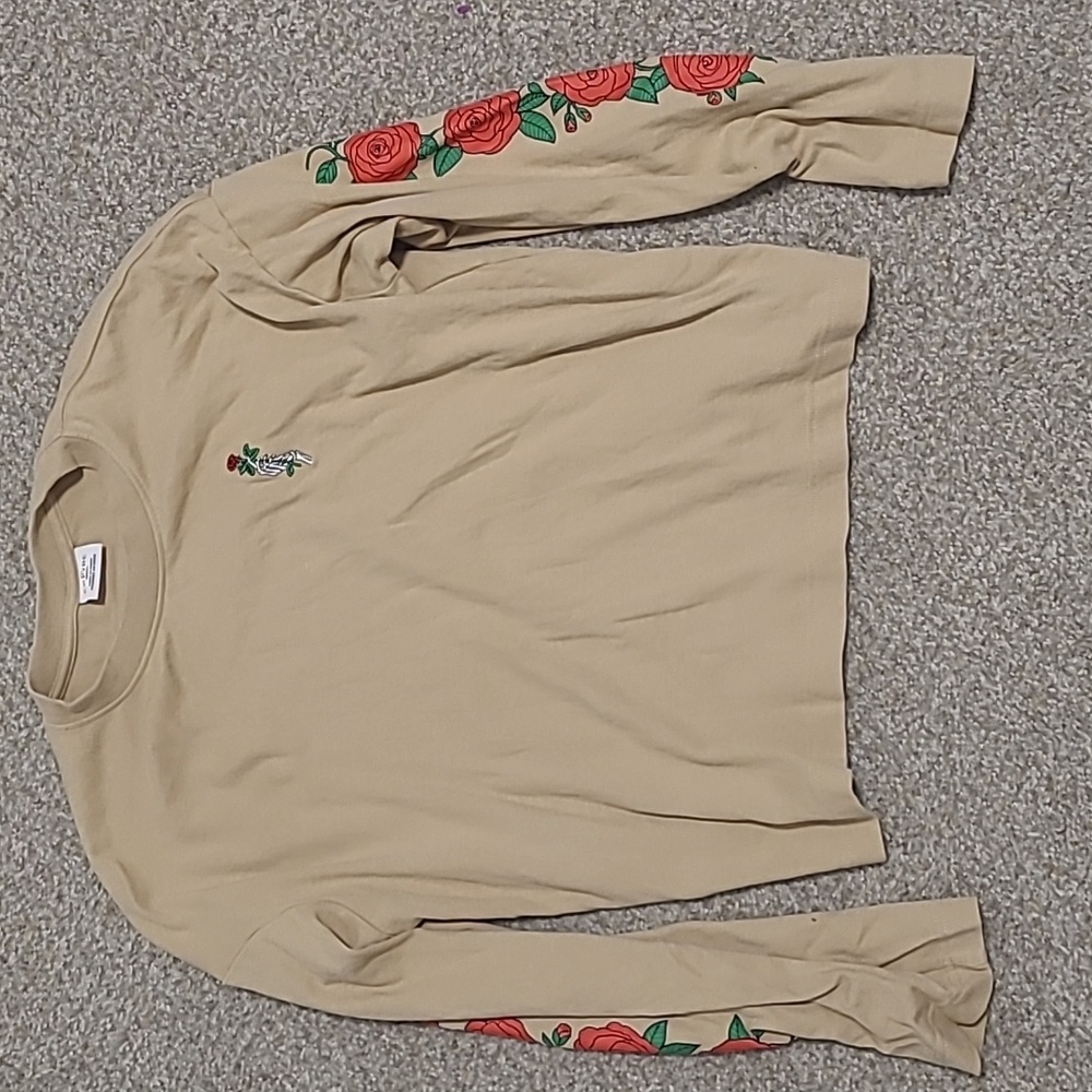 Small Empyre Rose Long Sleeve Shirt